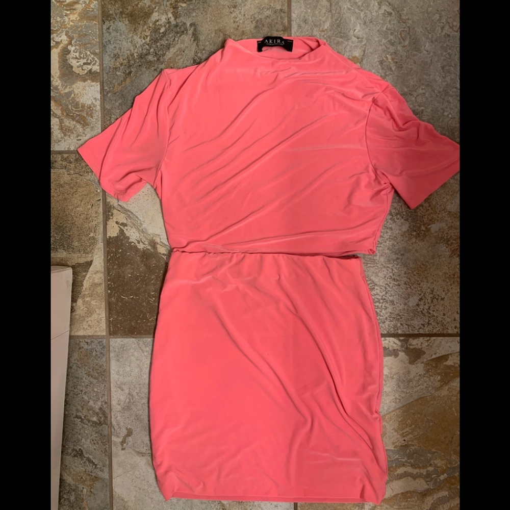 It’s a Pink thing set